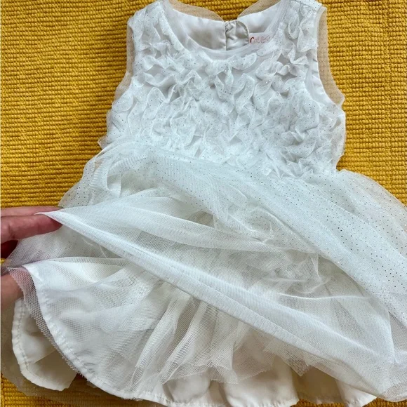 White Sleeveless Baby Dress - Picture 5 of 5